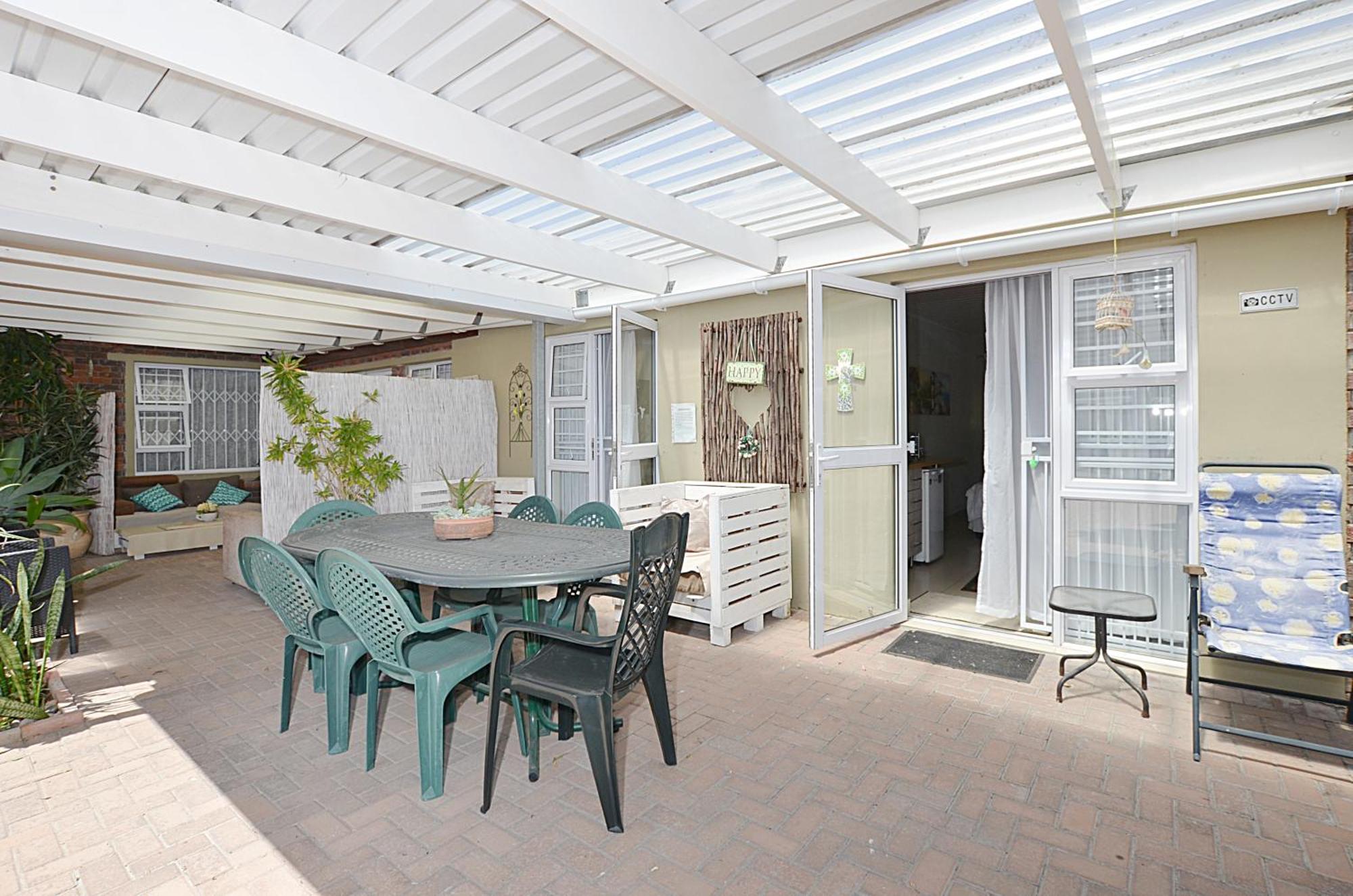 Arum Field Accommodation Table View Exterior foto